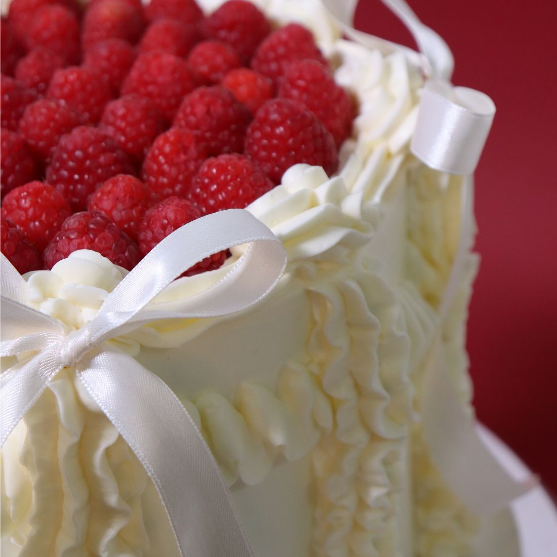 RASPBERRY CAKE