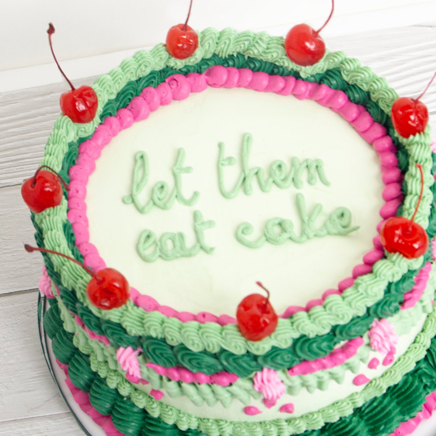 RETRO CAKE