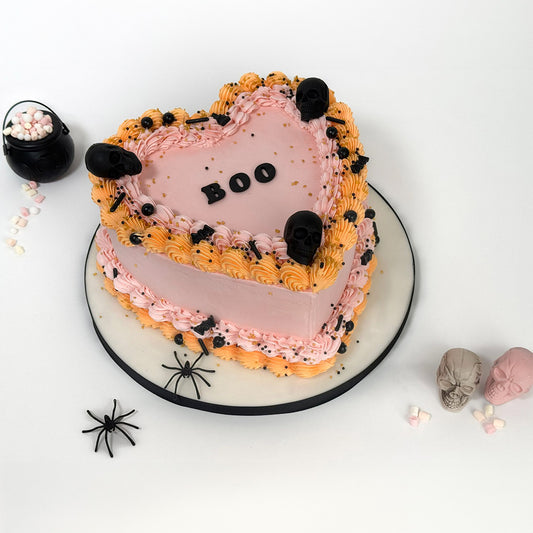 HALLOWEEN BOO CAKE